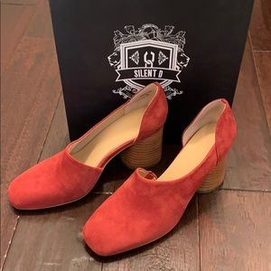 Silent D Burnt Orange Leather Heels